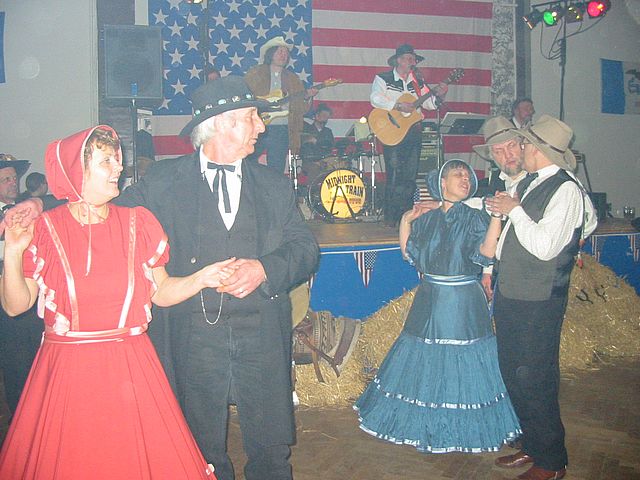 (C) holzweiler-city.de 2006