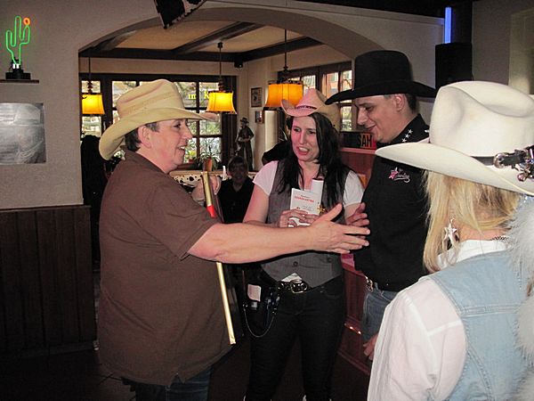 (C) holzweiler-city.de