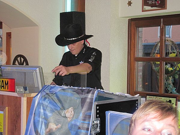 (C) holzweiler-city.de