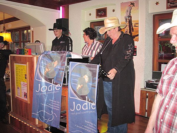 (C) holzweiler-city.de