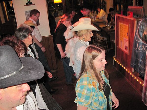 (C) holzweiler-city.de