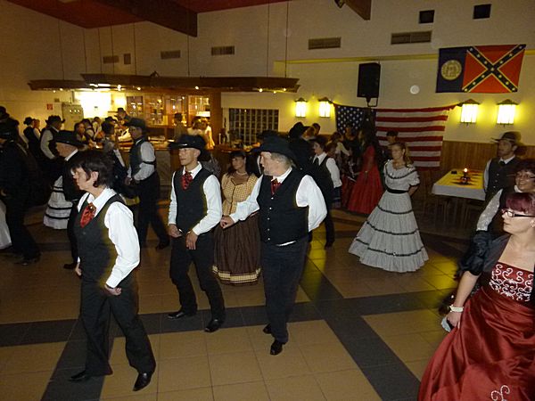 (C) holzweiler-city.de