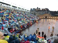 . . . fassen die Tribünen