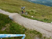 die machen keine Pause, sondern hüpfen den Berg hinunter