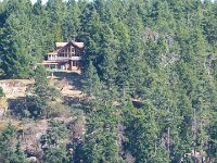 oder auf einsame Häuser auf einer der vielen Inseln