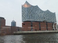 Elbphilharmonie vom Wasser aus