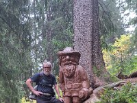 irgendeinem "Waldschrat" begegnen - also der rechts bitteschön !!!!!!